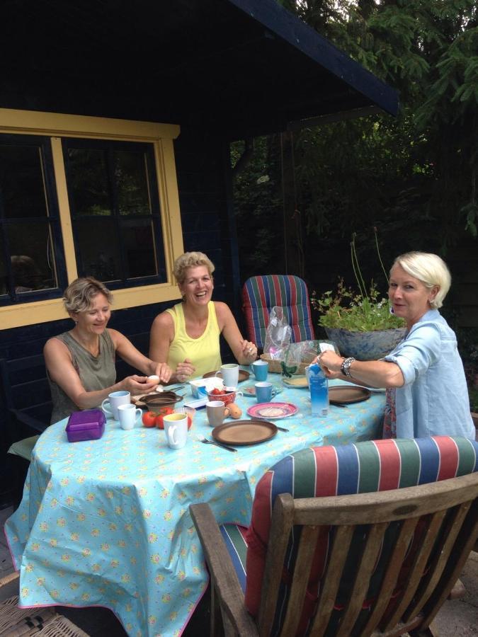 Guesthouse Vakantiehuis In Een Mooie Tuin In Het Centrum Van Zuidlaren! Eksteriør billede